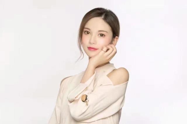 凤姐 整容 前后-曾经的凤姐容貌大变样，美的“惊为天人”